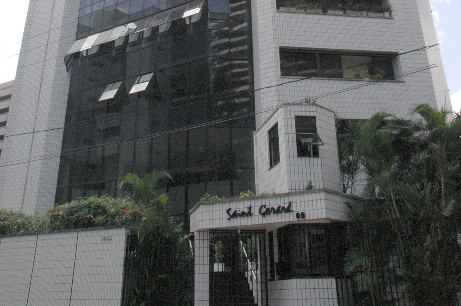 Modernizando a cidade: Edifícios e condomínios residenciais